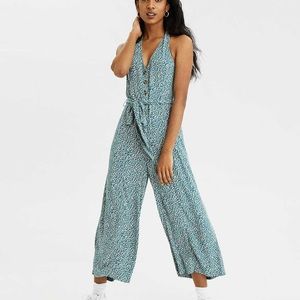 American Eagle Ditzy Print Halter Jumpsuit, Size: M